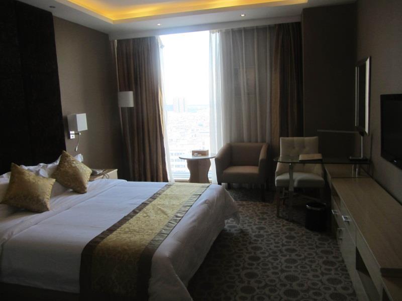 Kai Tian Lai Hotel Дунгуань Экстерьер фото